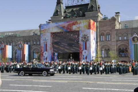 Главный экран парада Победы сделан в Йошкар-Оле